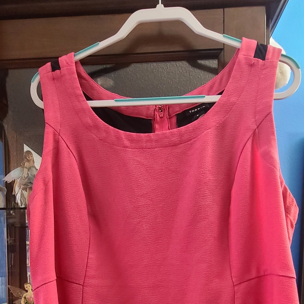 Torrid High/Low Top, Pink, Size 2